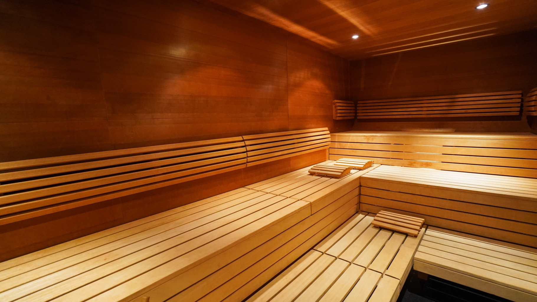 ÉQUIPEMENTS POUR SAUNA
